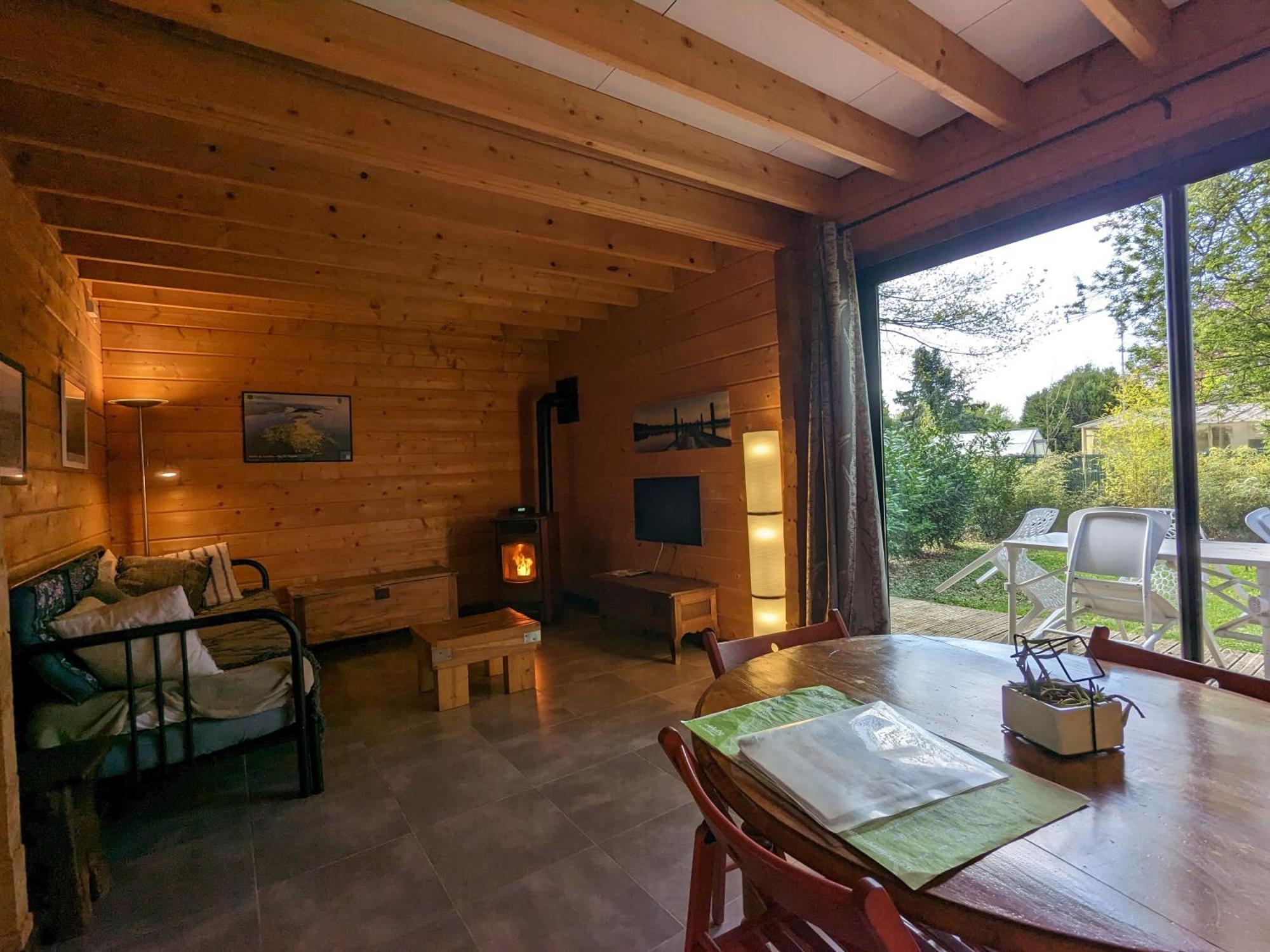 Les Chalets Aux Gites D'Orient Géraudot Exterior photo